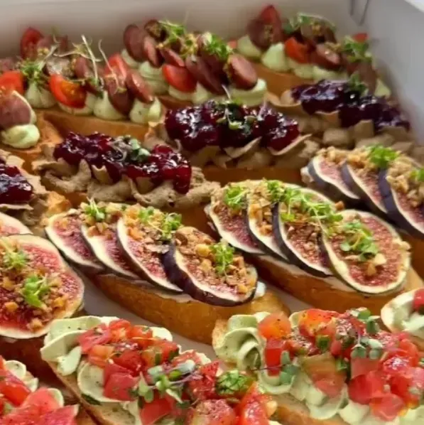  [Александра Варакута] [furshetbox_msk] Сборник Просто о брускеттах (2025)